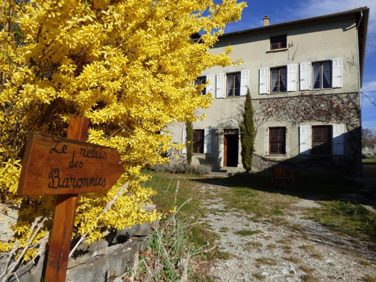 Le Relais Des Baronnies Hotel Montjay  Ngoại thất bức ảnh